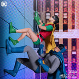 Mezco One:12- Robin (Golden Age) *Pre-order*