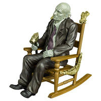 Texas Chainsaw Massacre (1974) 5" Dinner Playset with Grandpa and Sally Action Figures *Pre-order*