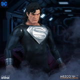 Mezco One:12- Superman (Recovery Suit) *Pre-order*